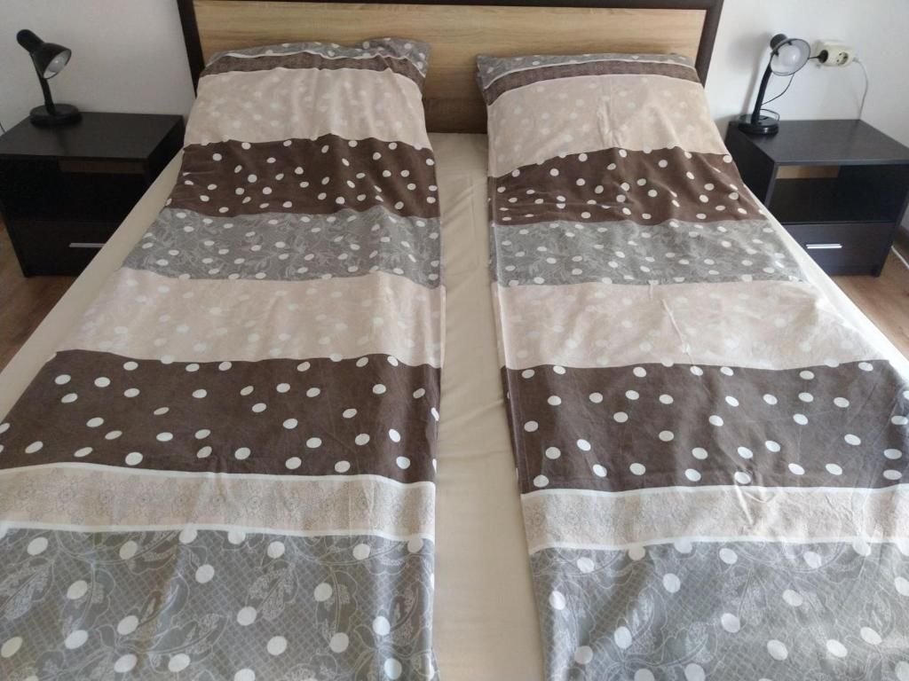 Шале Самостоятелен етаж от къща за гости Хасково